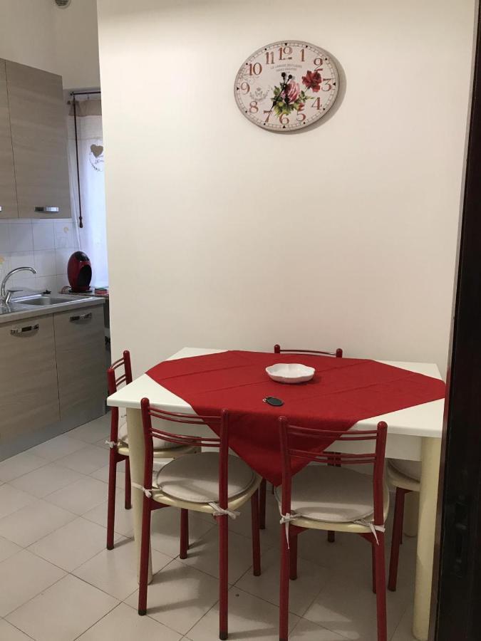 Laura'S House Apartment กาญารี ภายนอก รูปภาพ