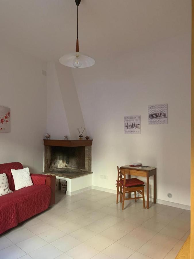 Laura'S House Apartment กาญารี ภายนอก รูปภาพ